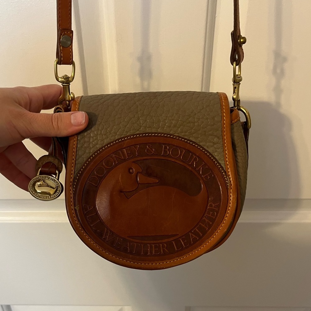 VINTAGE Dooney & Bourke All Weather Leather Duck Crossbody